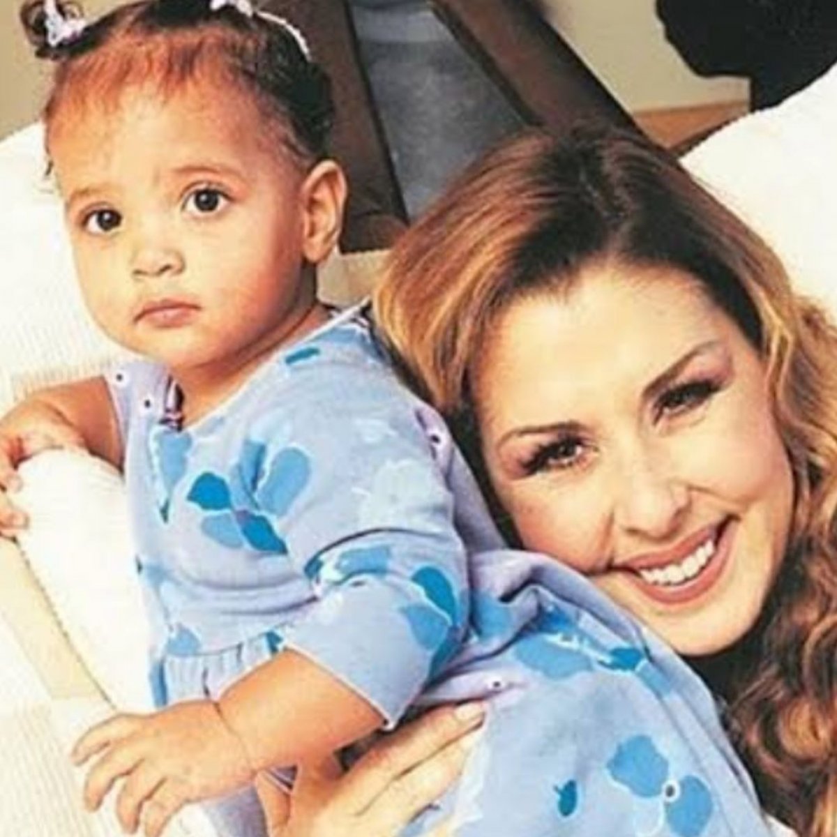 Nilüfer, Ayşe Nazlı genç kız oldu