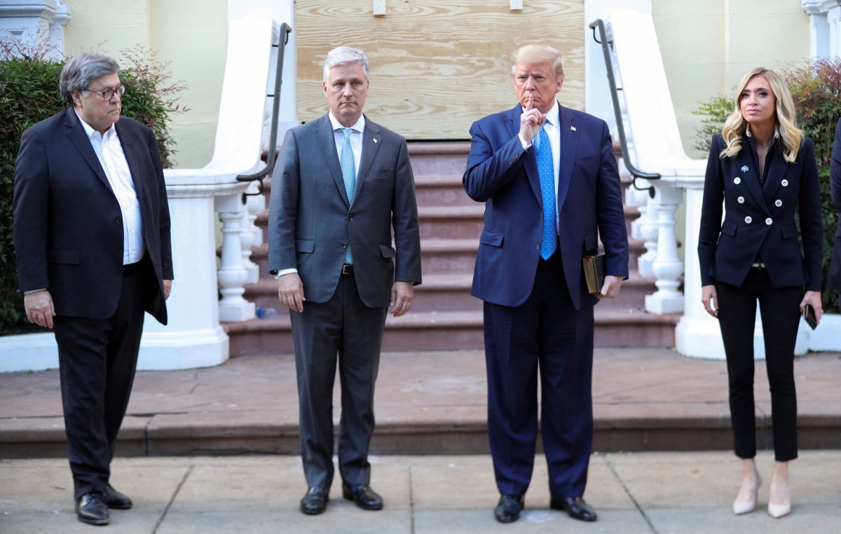 r Washington'da sokağa çıkma yasağı başladı