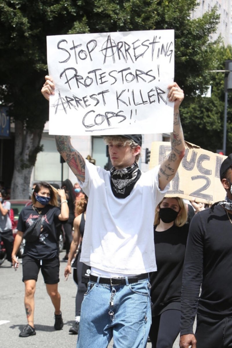 ABD'de ünlüler Floyd için protesto gösterilerinde