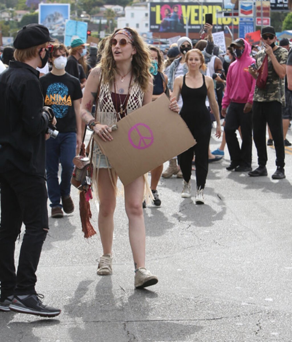 ABD'de ünlüler Floyd için protesto gösterilerinde