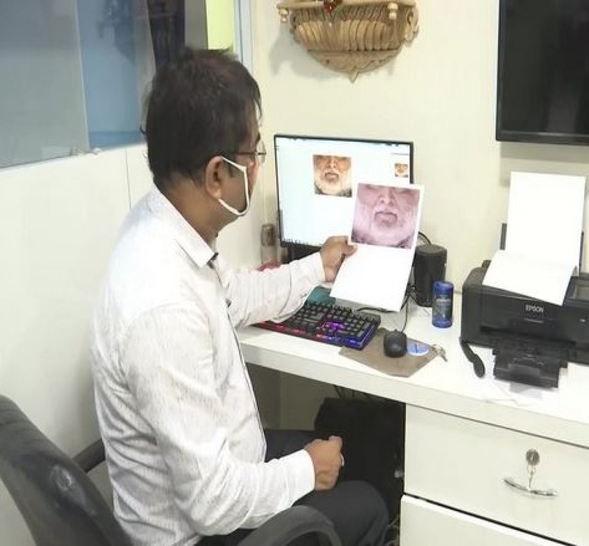 Hindistan'da sıra dışı maske tasarımı