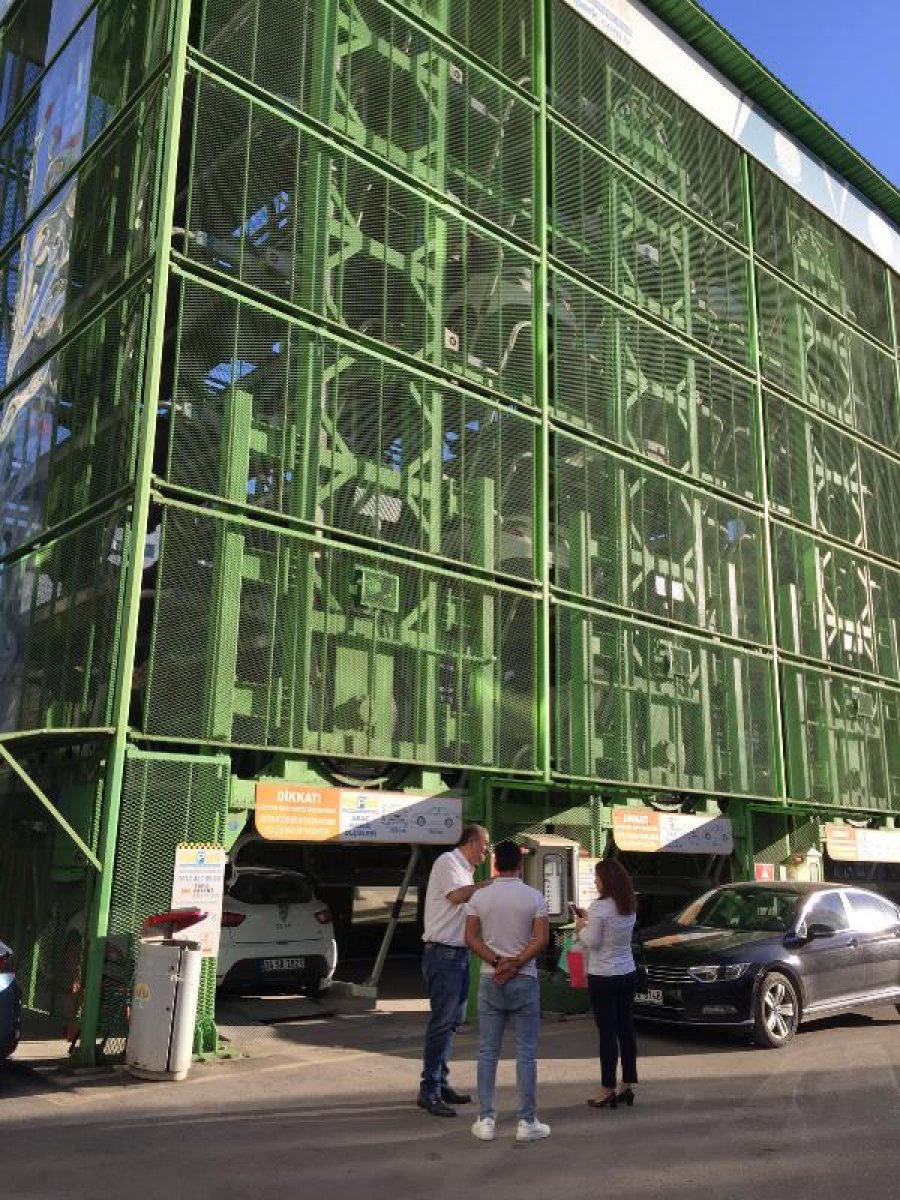 dha Kuşlar yuva yaptı diye 2 aydır aracını kullanmıyor