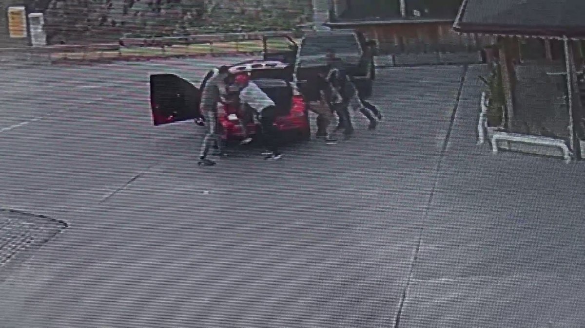 Antalya'da akaryakıt istasyonunda dehşet anları