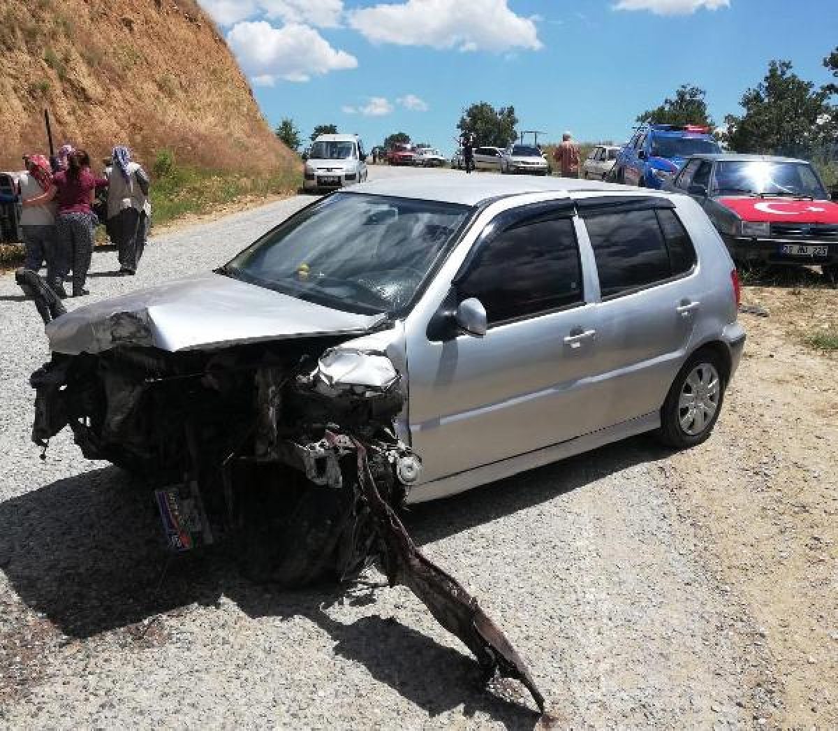 d Denizli'de iki araç çarpıştı: 5 yaralı
