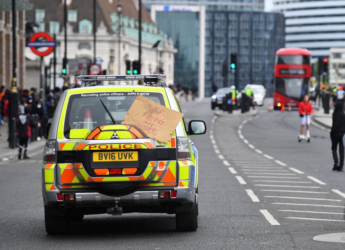 r Dünyada George Floyd eylemleri