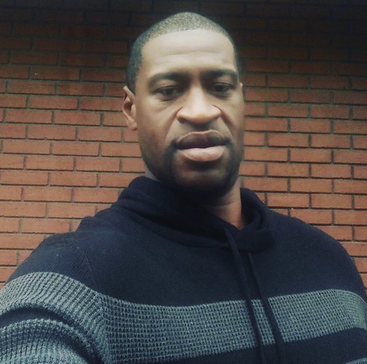 Floyd'un otopsi raporunda korona çıktı