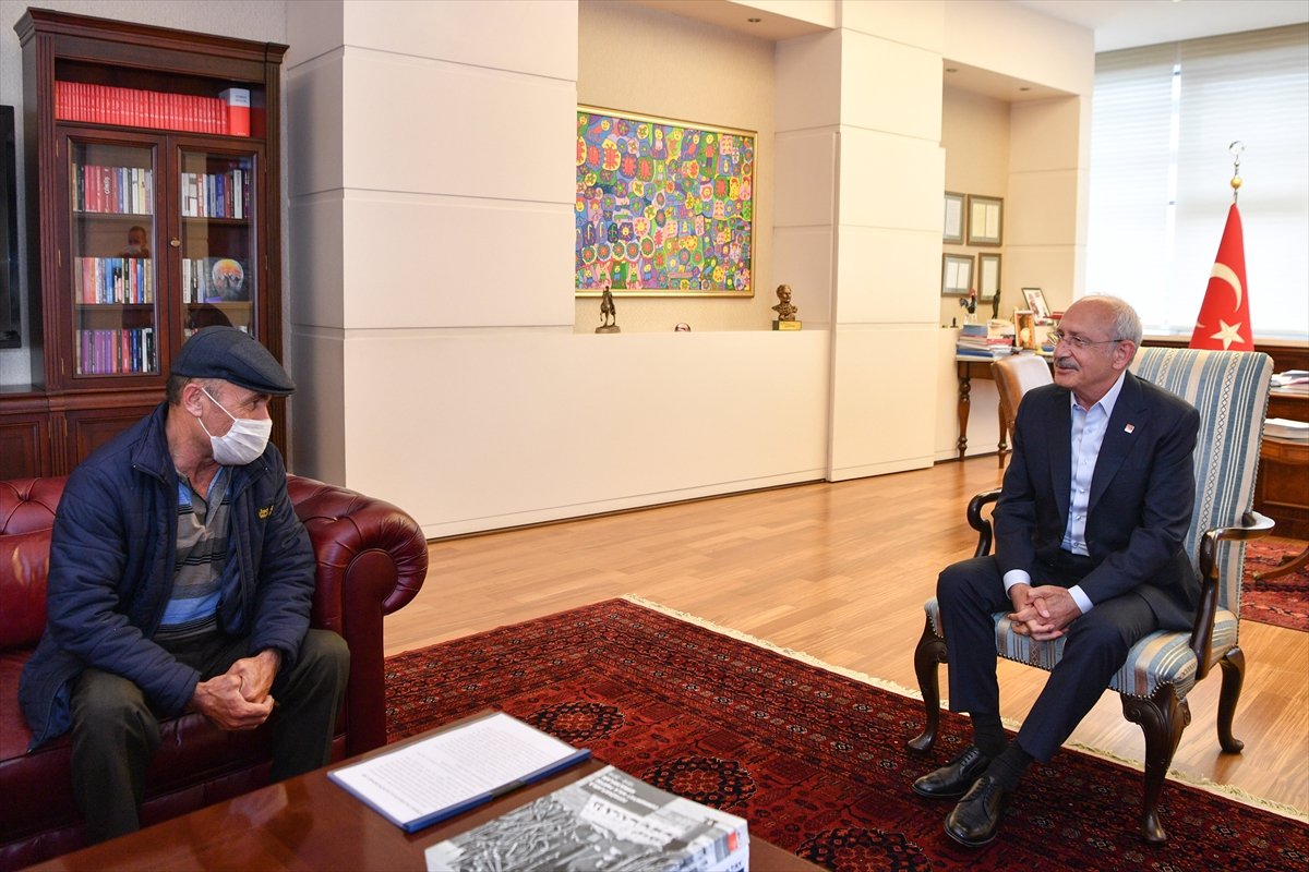 Kılıçdaroğlu, Çubuklu şehidin babasıyla görüştü