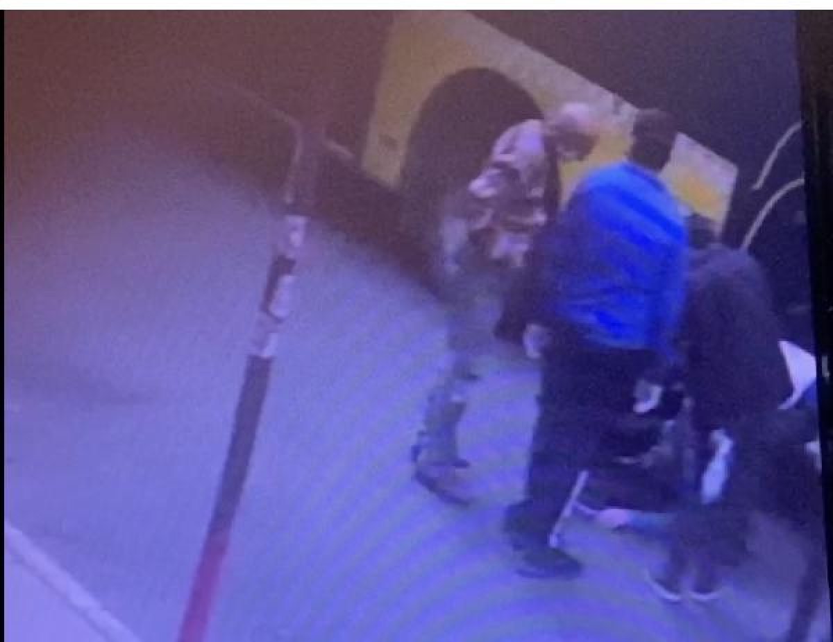 d Maltepe'de otobüsten inmeye çalışan kadına kapı çarptı