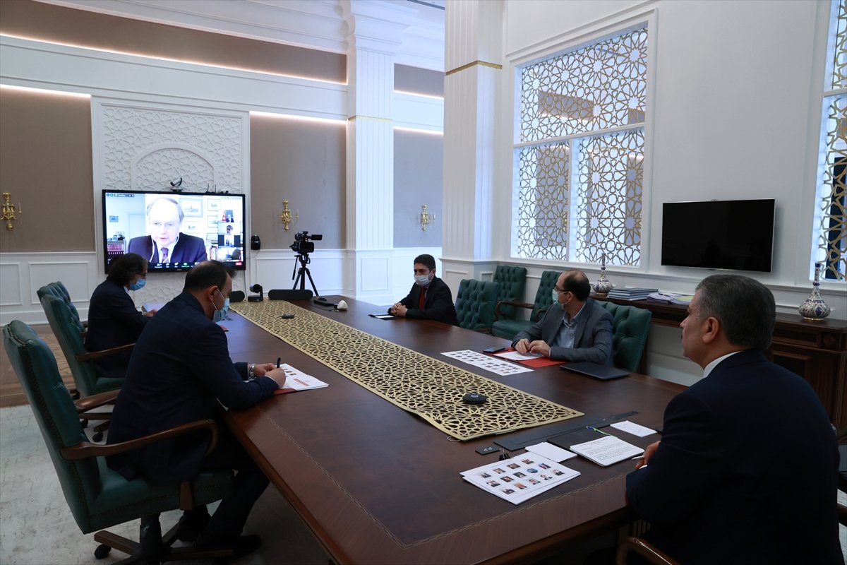 Bakan Koca: Ölümlerin yüzde 93'ü 65 yaş üstü