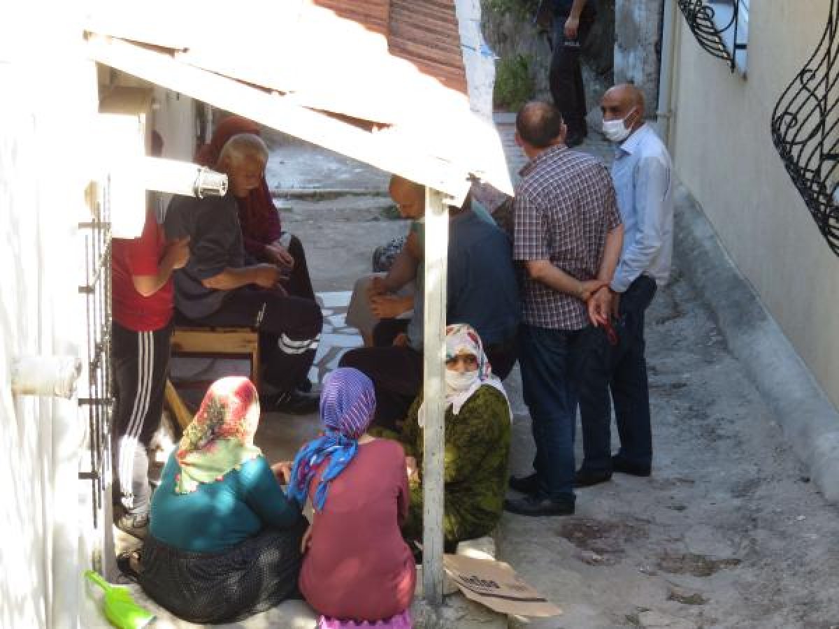 d Maltepe'de platonik aşığı sokak ortasında öldürdü