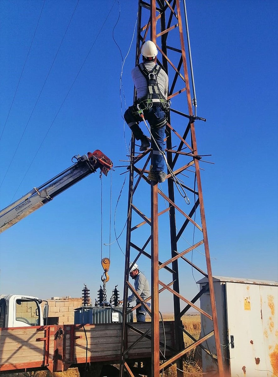 a Şanlıurfa'da 3 kaçak elektrik trafosu bulundu