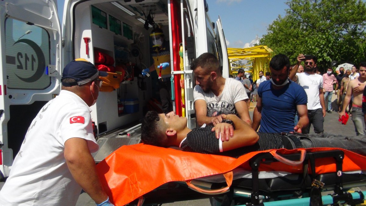 i Antalya'da sigara vermek istemeyince, bıçaklandı