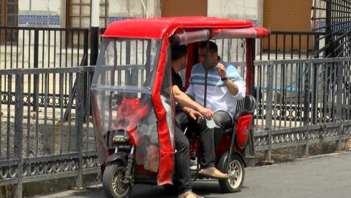 Adalar'da ulaşım elektrikli araçlarla yapılıyor