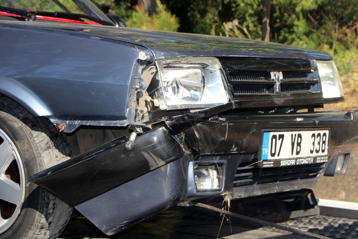 Antalya'da kaza yapan alkollü sürücü yakalandı