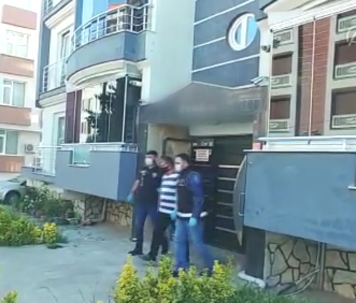 a 13 ilde FETÖ operasyonu: 74 gözaltı kararı