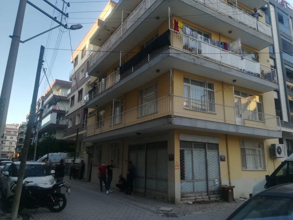 i İzmir’de karısını bıçaklayarak öldüren şahıs tutuklandı