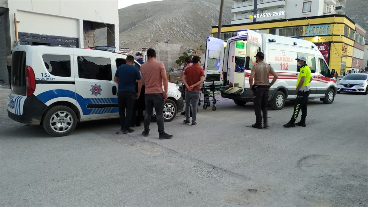 a Eski ve yeni eşinin bıçaklı kavgasında can verdi