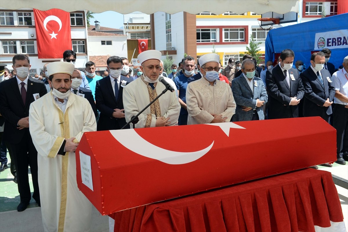 a Şehit İsmail Anayurt, son yolculuğuna uğurlandı