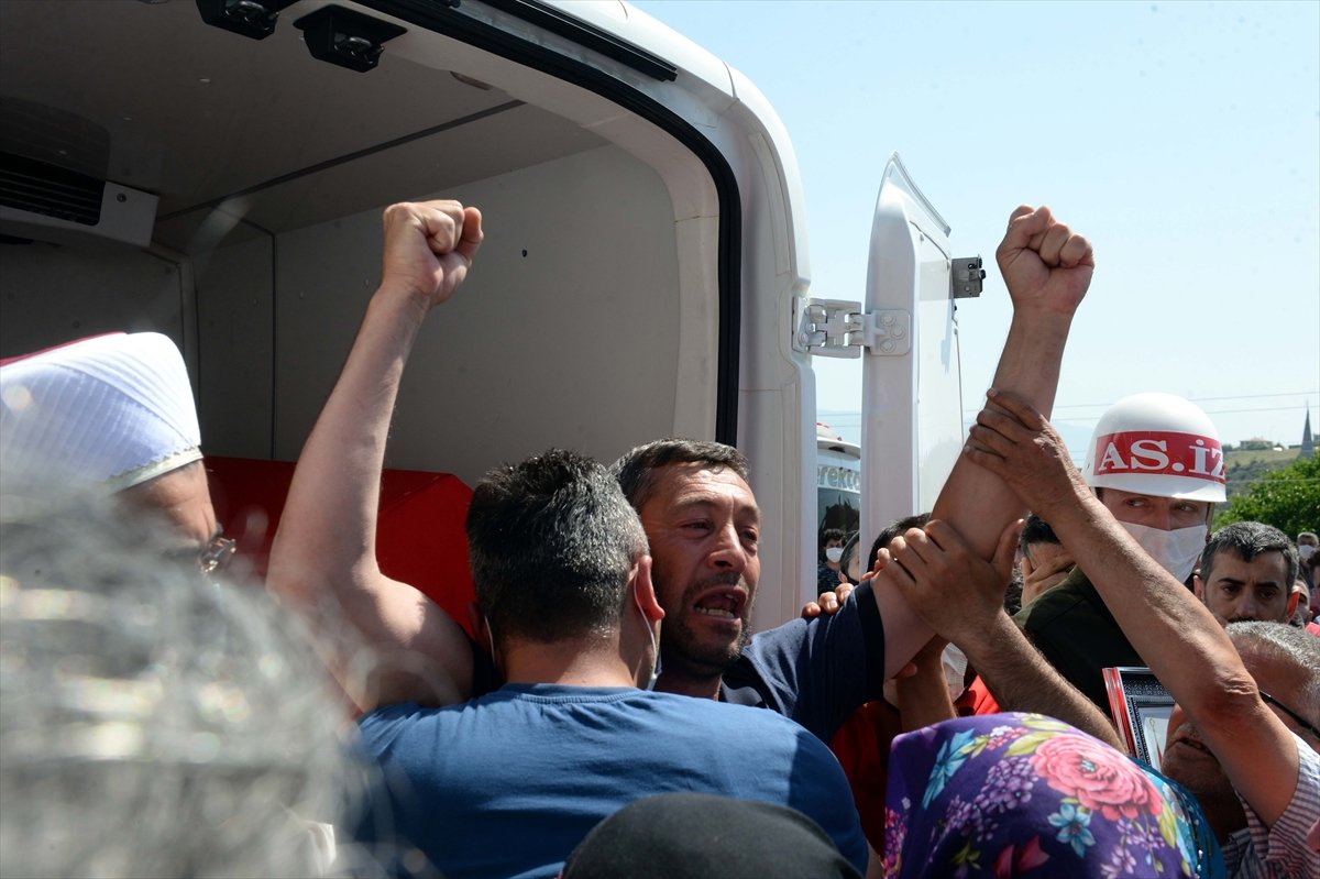 a Şehit İsmail Anayurt, son yolculuğuna uğurlandı