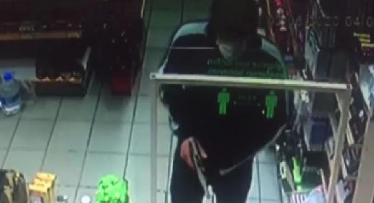 Sancaktepe'de akaryakıt istasyonunda hırsızlık