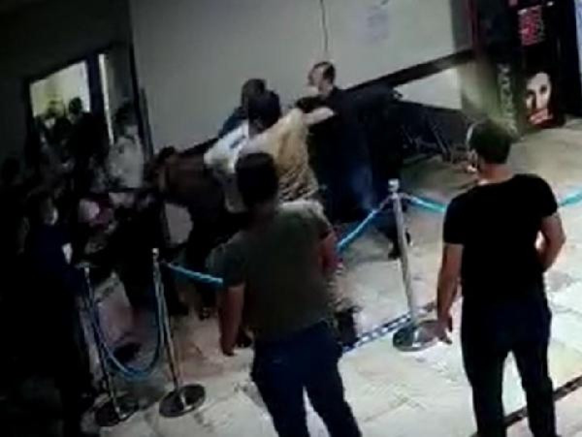 Gaziantep'te sağlık çalışanına darp, güvenlik kamerasında
