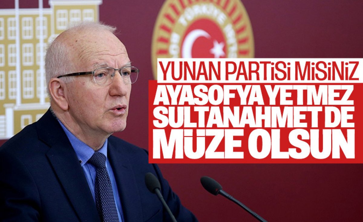 CHP, Sultanahmet'i müze yapma teklifinde geri adım attı