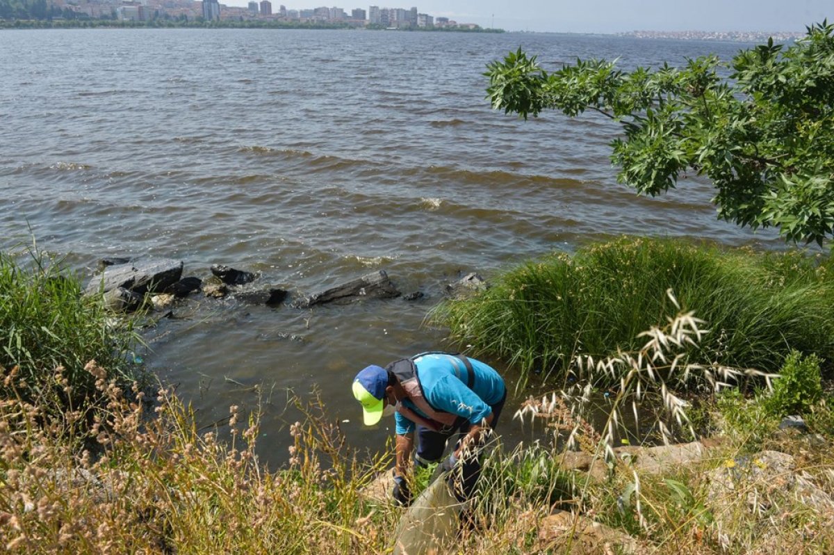 dha Küçükçekmece Gölü'ne bırakılan atık sular görüntülendi