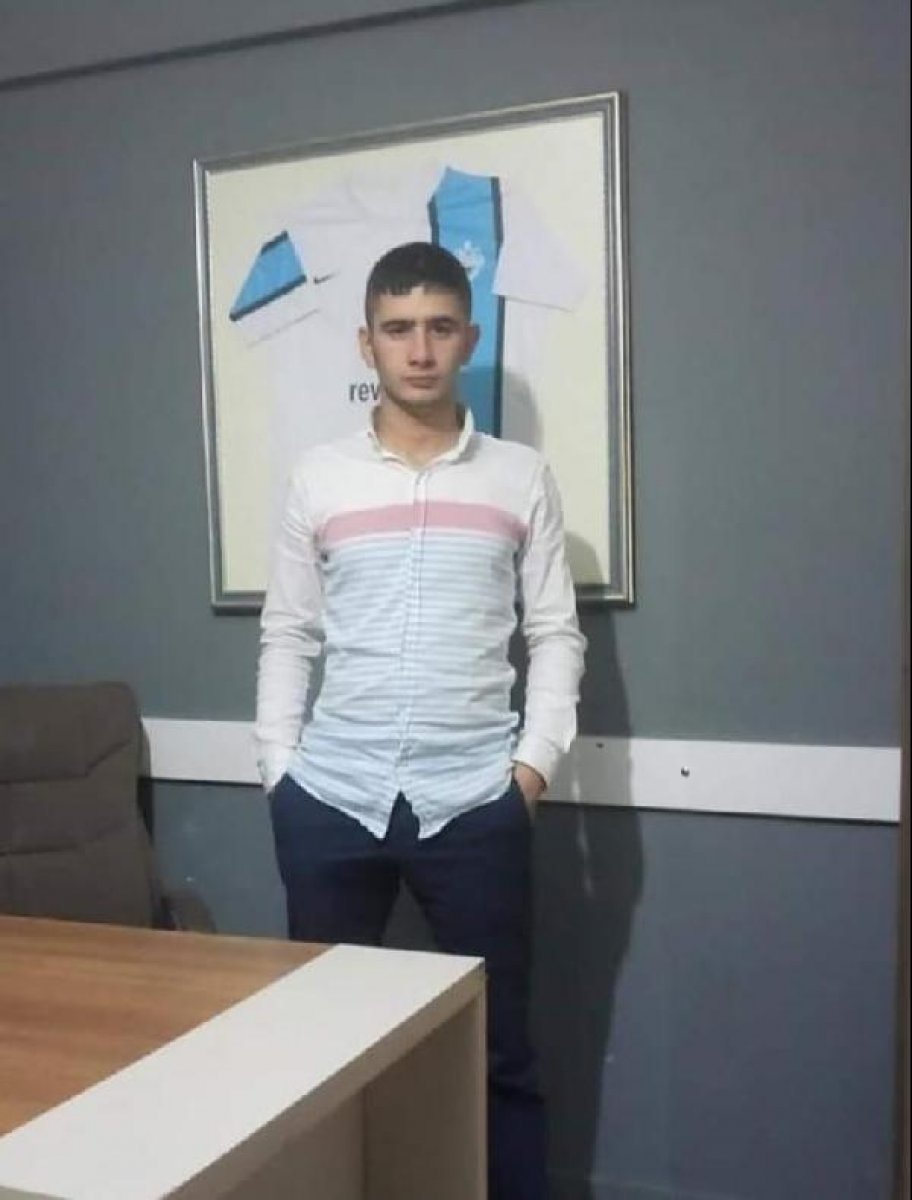 d İstanbul'da 21 yaşındaki genç parkta öldürüldü