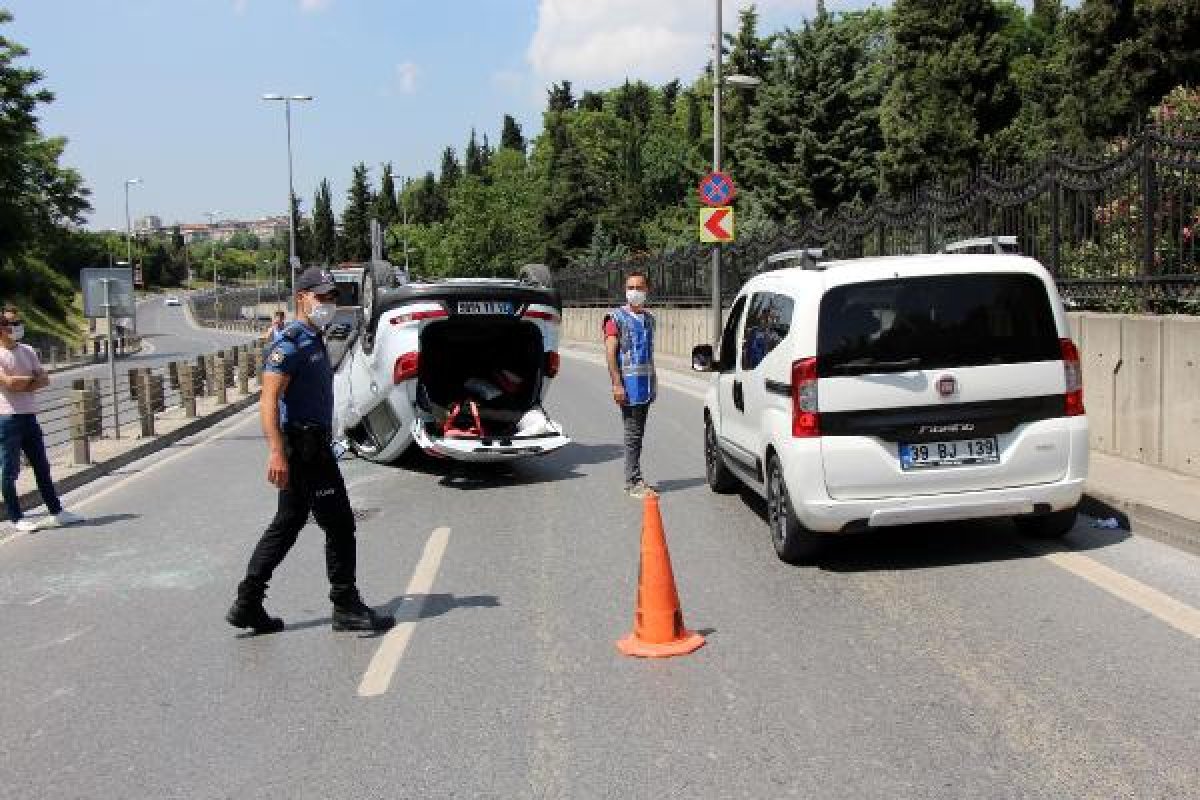 d Şişli'de bariyerlere çarpan otomobil takla attı: 1 yaralı