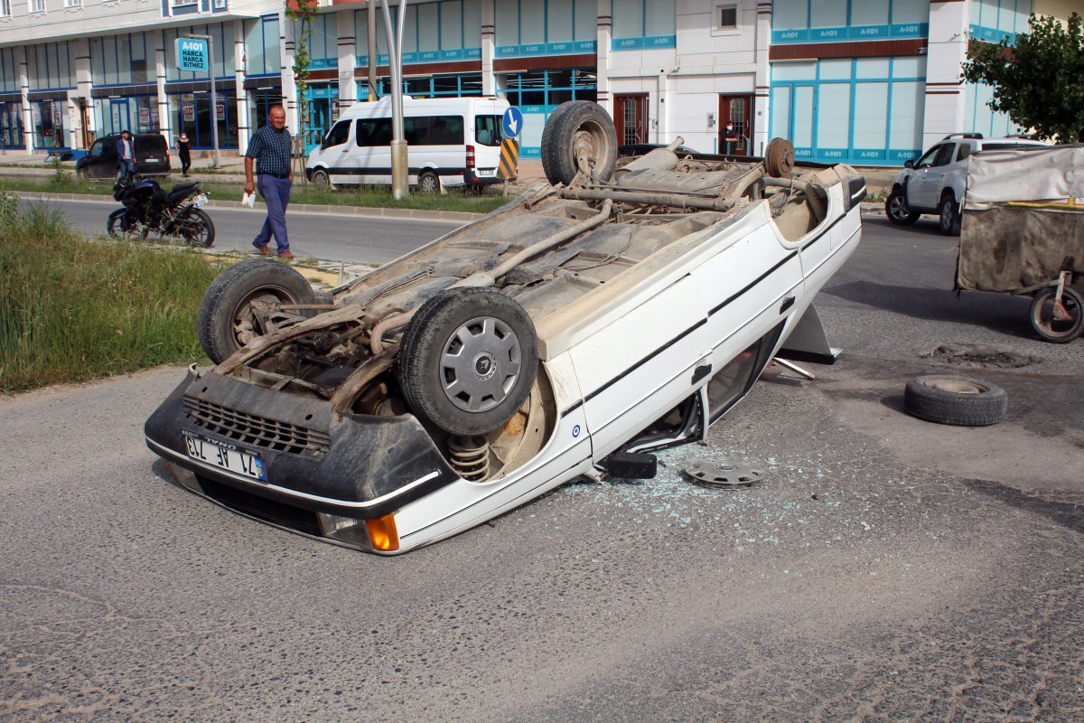 i Tekirdağ'da takla atan aracın sürücüsü sağ salim çıktı