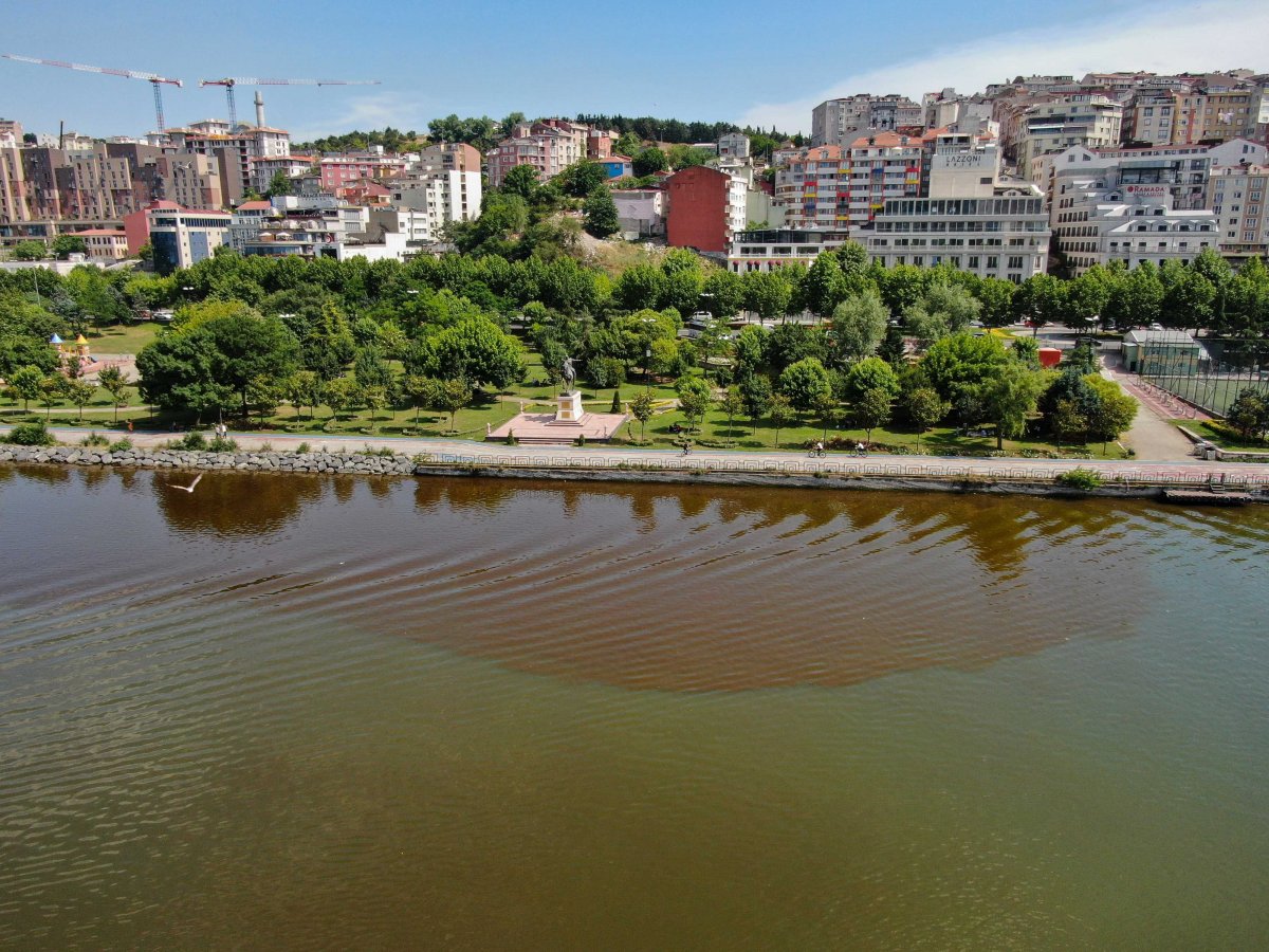 i Haliç'teki görüntü korkutuyor