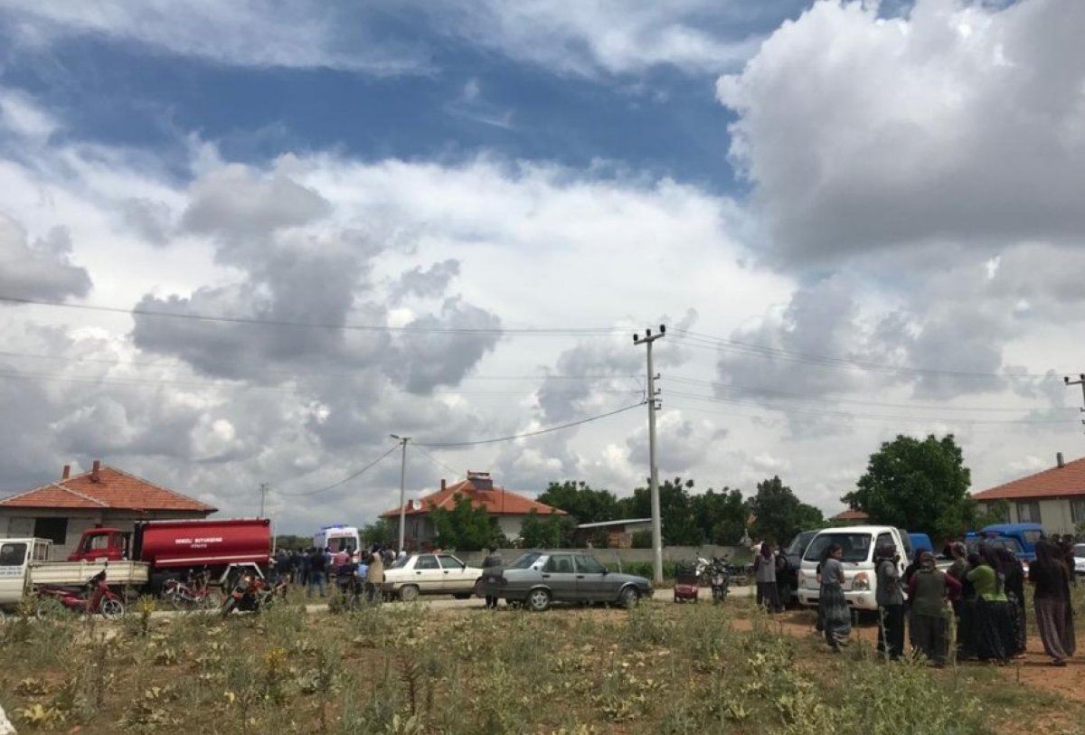 i Denizli'de eşi ve 2 çocuğunu öldürüp, intihar etti