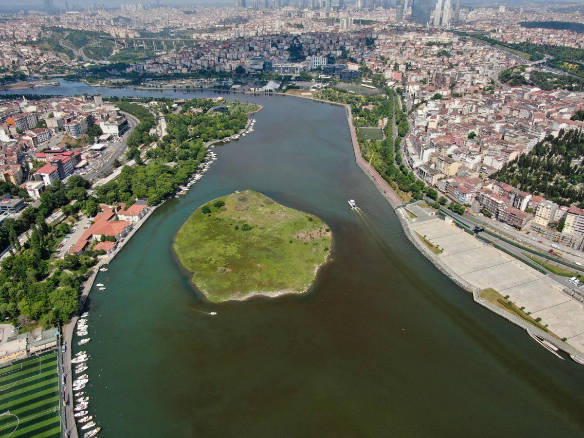 i Haliç'teki görüntü korkutuyor