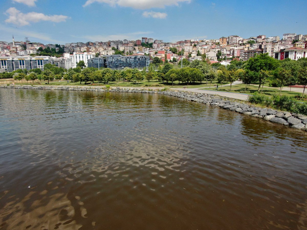 i Haliç'teki görüntü korkutuyor