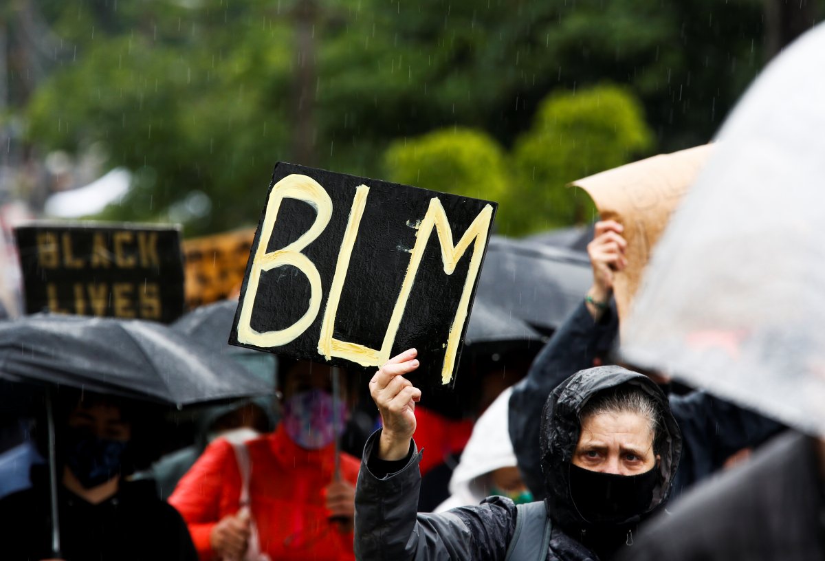 r Washington'da ırkçılık karşıtı sessiz protesto