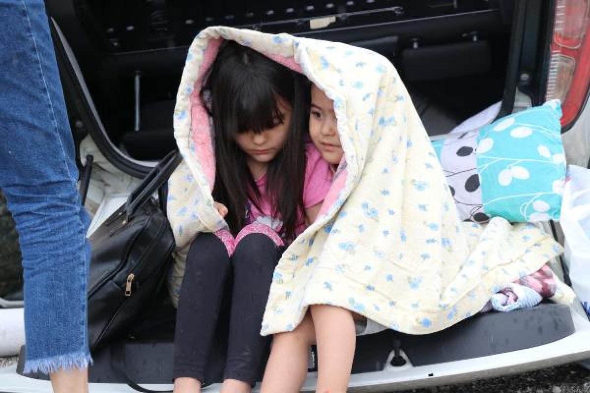 dha Denizli'de araçla takla attılar, yara almadan kurtuldular