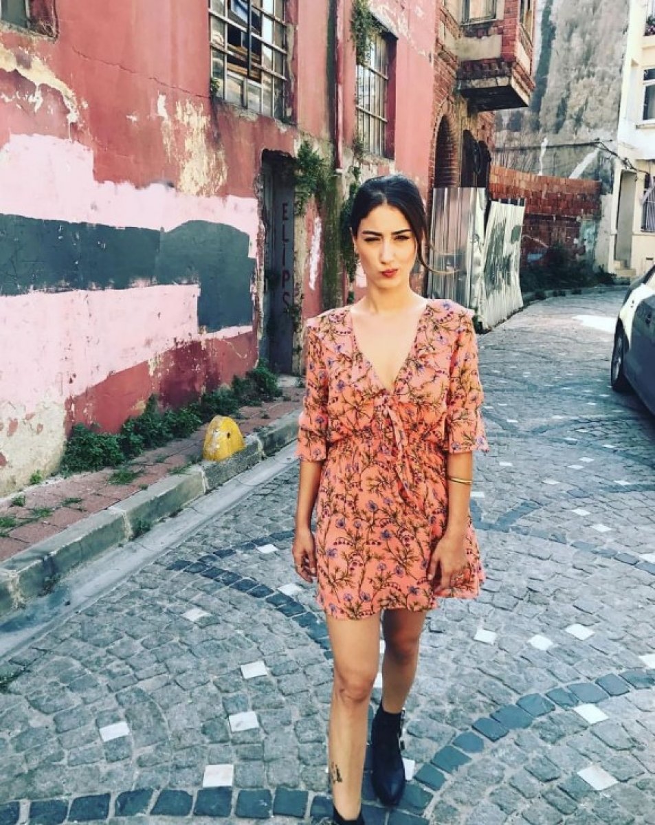 Hazal Kaya'dan LGBT açıklaması