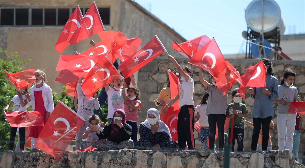 İdlib şehidinin cenaze töreninde PKK'ya lanet yağdırıldı