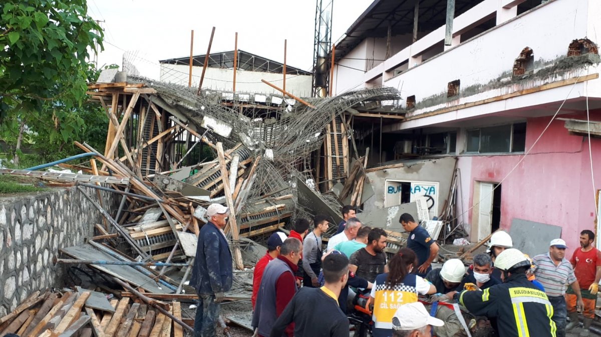 i Amasya'da fabrika inşaatında göçük