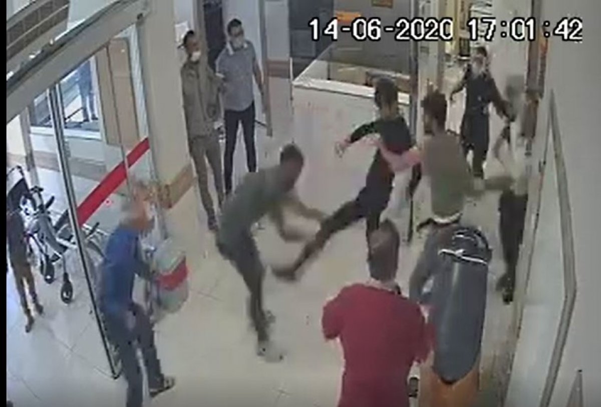 Gaziantep'te sağlık çalışanlarına palalı saldırı