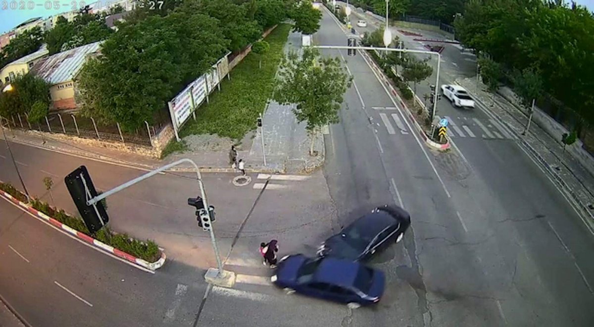 i Siirt'te anne ve kızını ölümden, trafik kazası kurtardı