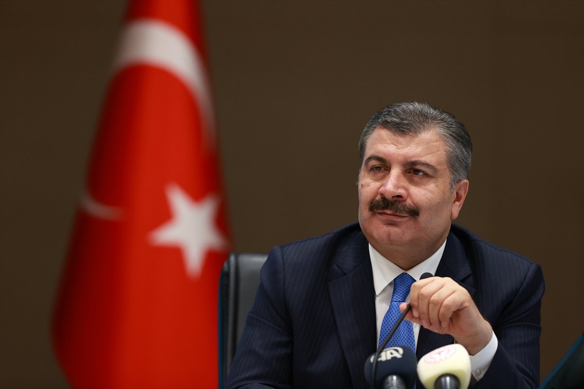 a Bakan Koca: Sokağa çıkma yasağı yok