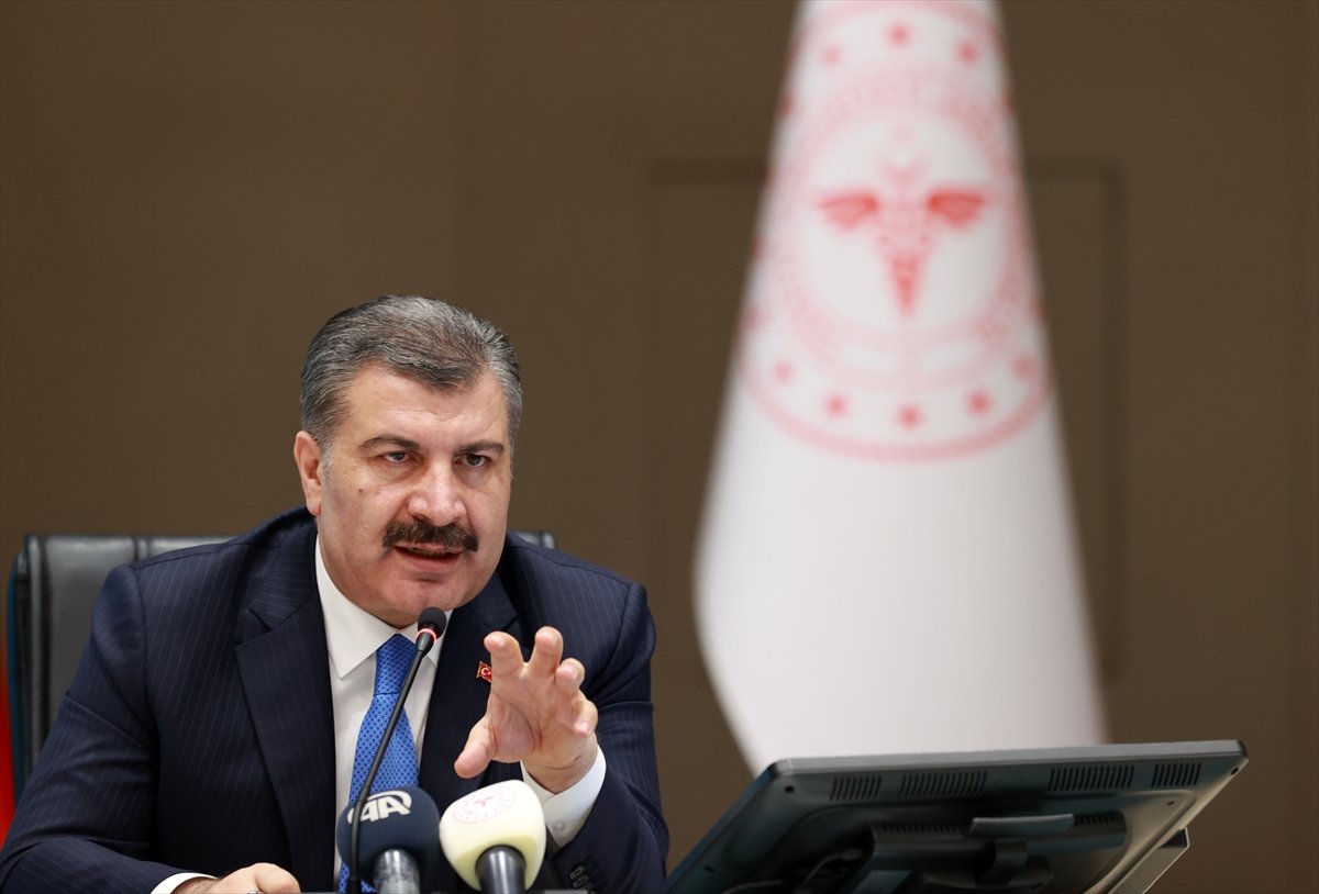 a Bakan Koca: Sokağa çıkma yasağı yok