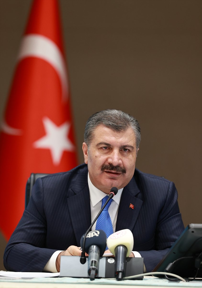 a Bakan Koca: Sokağa çıkma yasağı yok