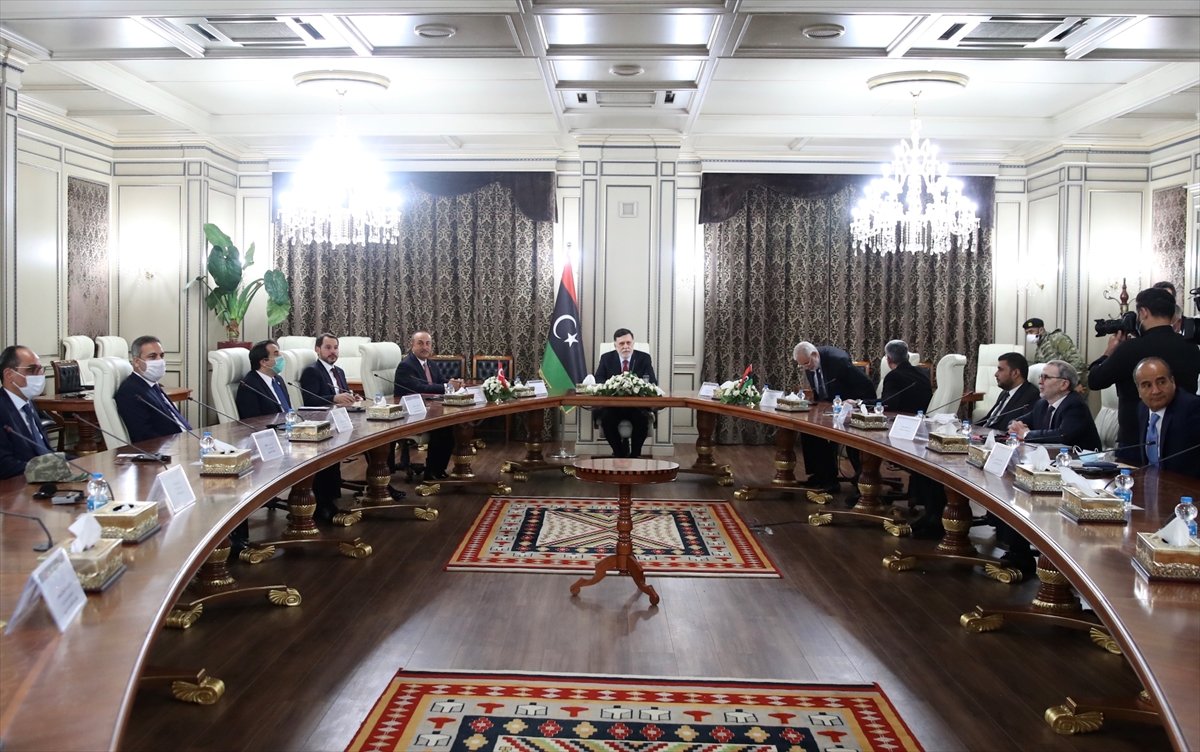 a Türk heyeti Libya'ya gitti