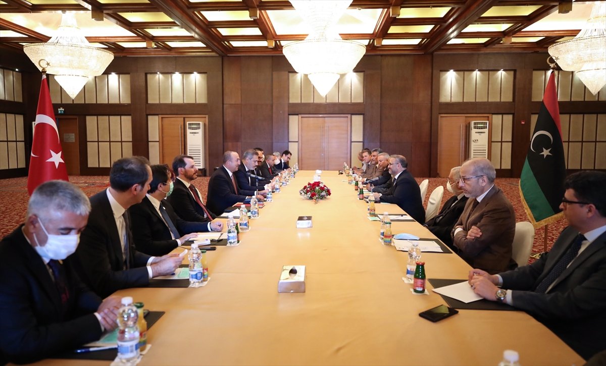 a Türk heyeti Libya'ya gitti