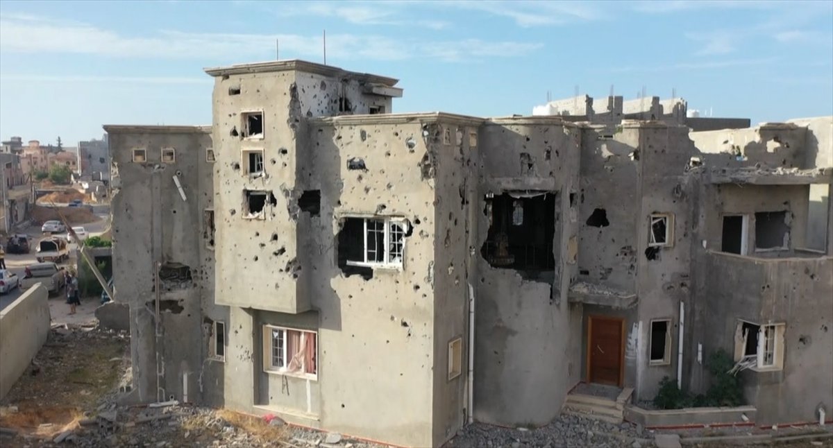 a Libya'da Hafter'in yol açtığı yıkımın görüntüleri