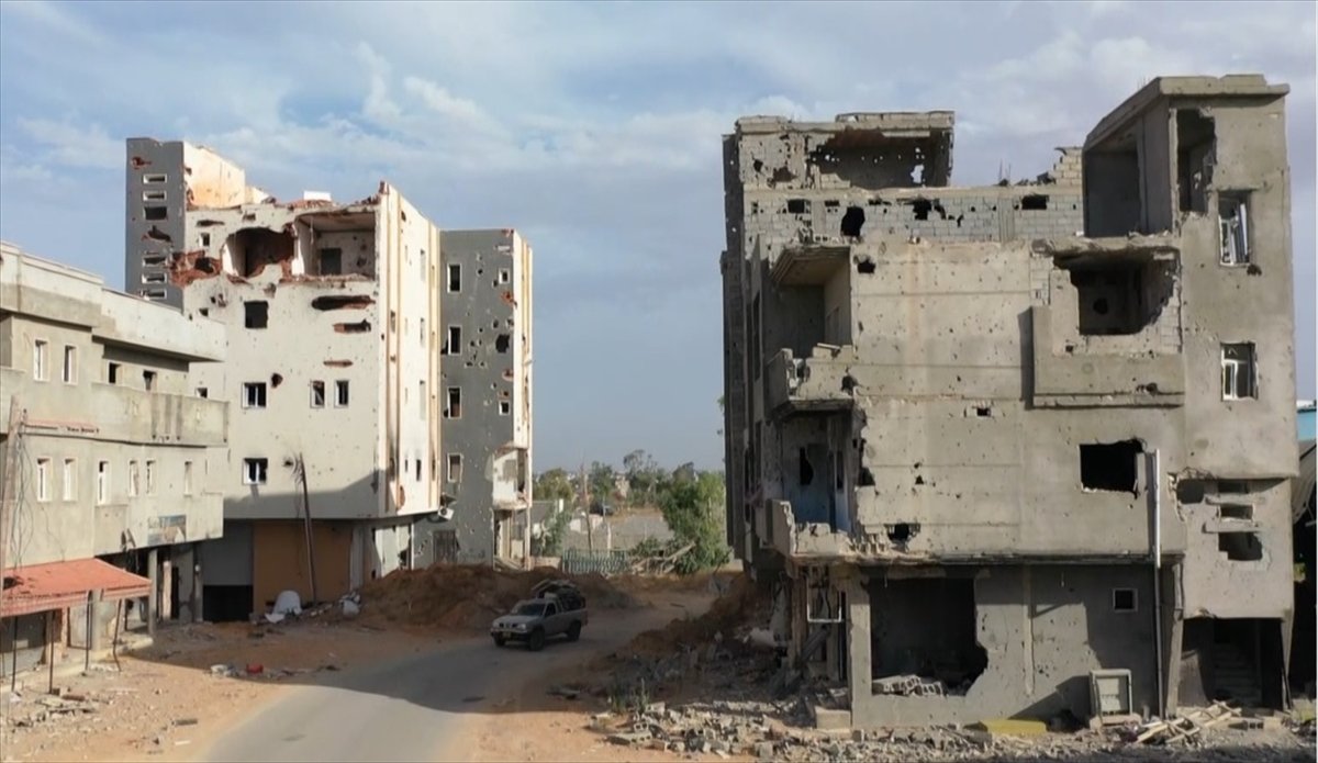 a Libya'da Hafter'in yol açtığı yıkımın görüntüleri