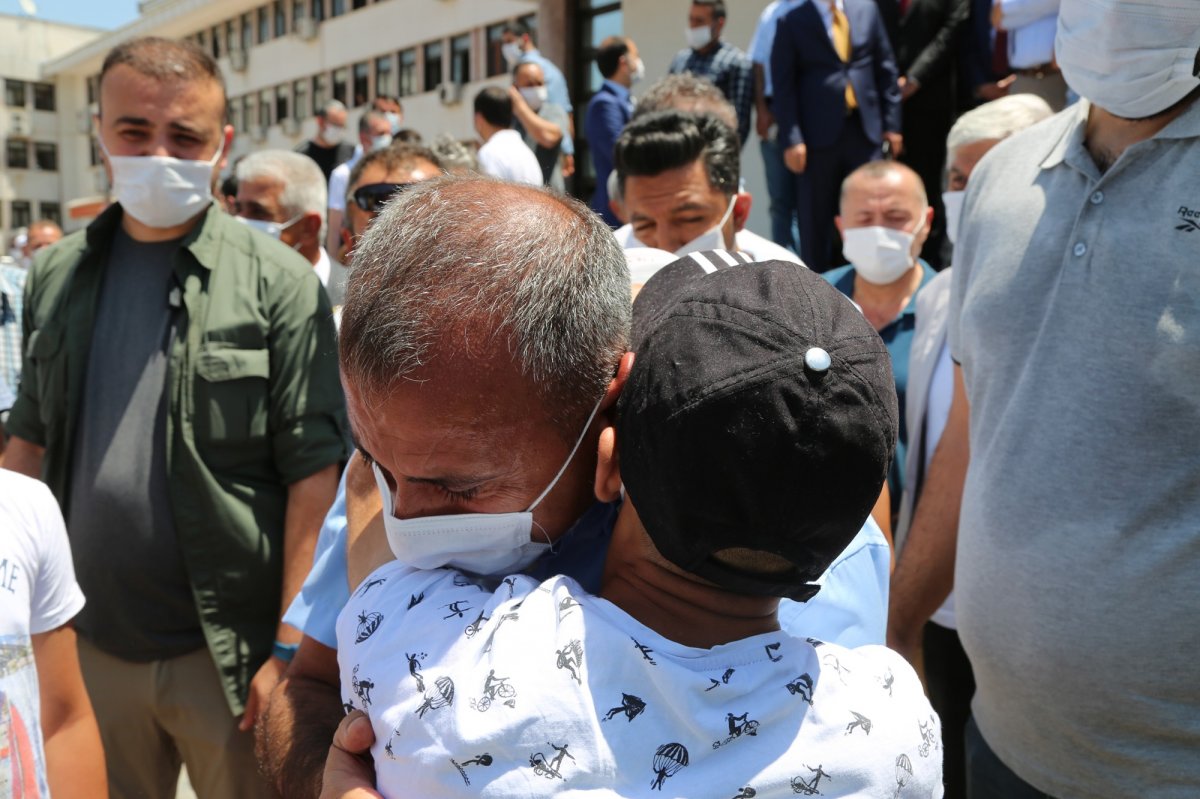 i Vali Sonel, Tunceli'den gözyaşlarıyla uğurlandı