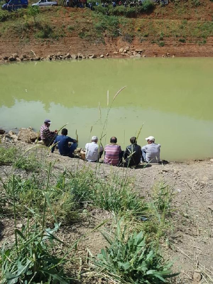 dha Adana'da oğlu gölete düştü sandı, kendisi boğuldu